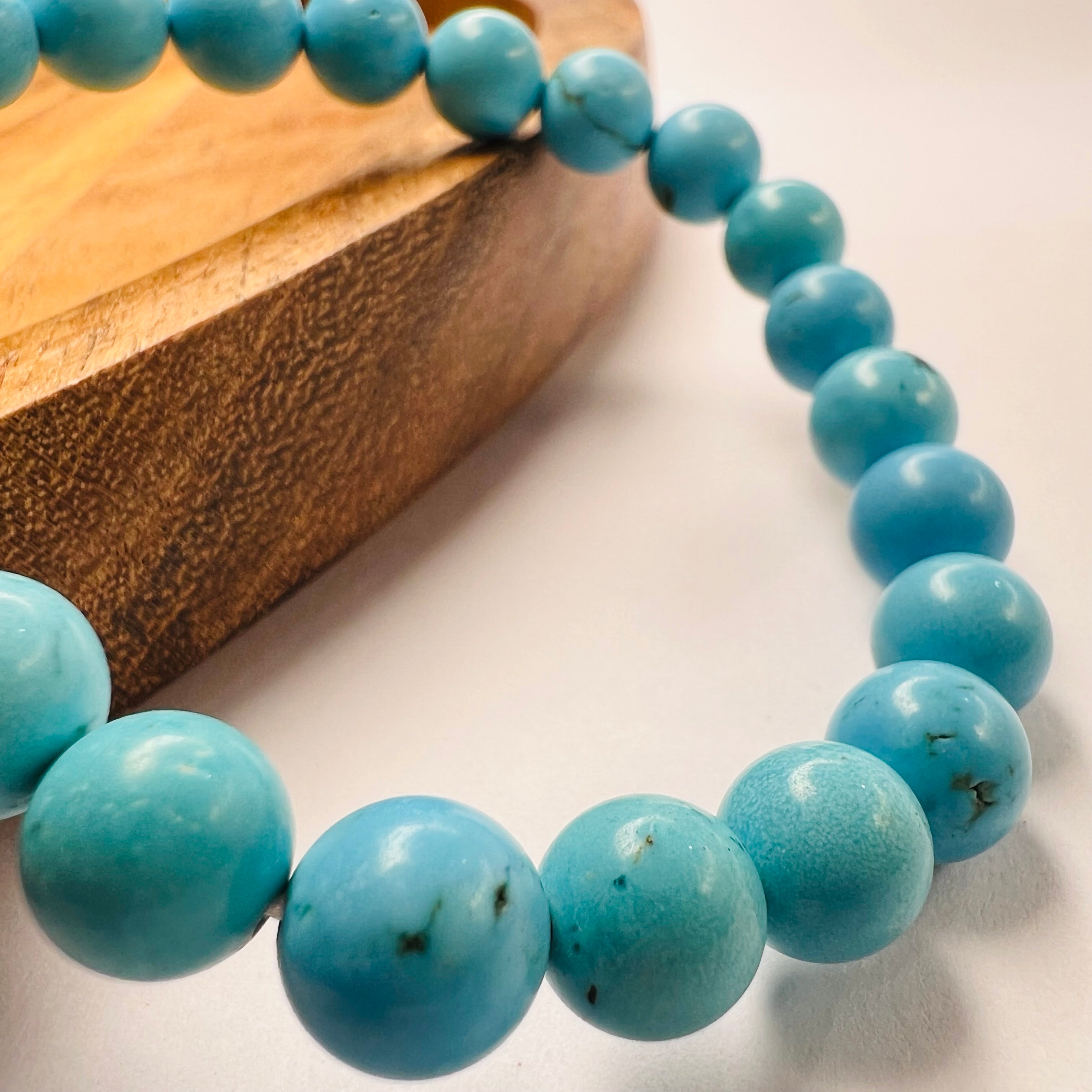 TURQUOISE HOWLITE BRACELET-