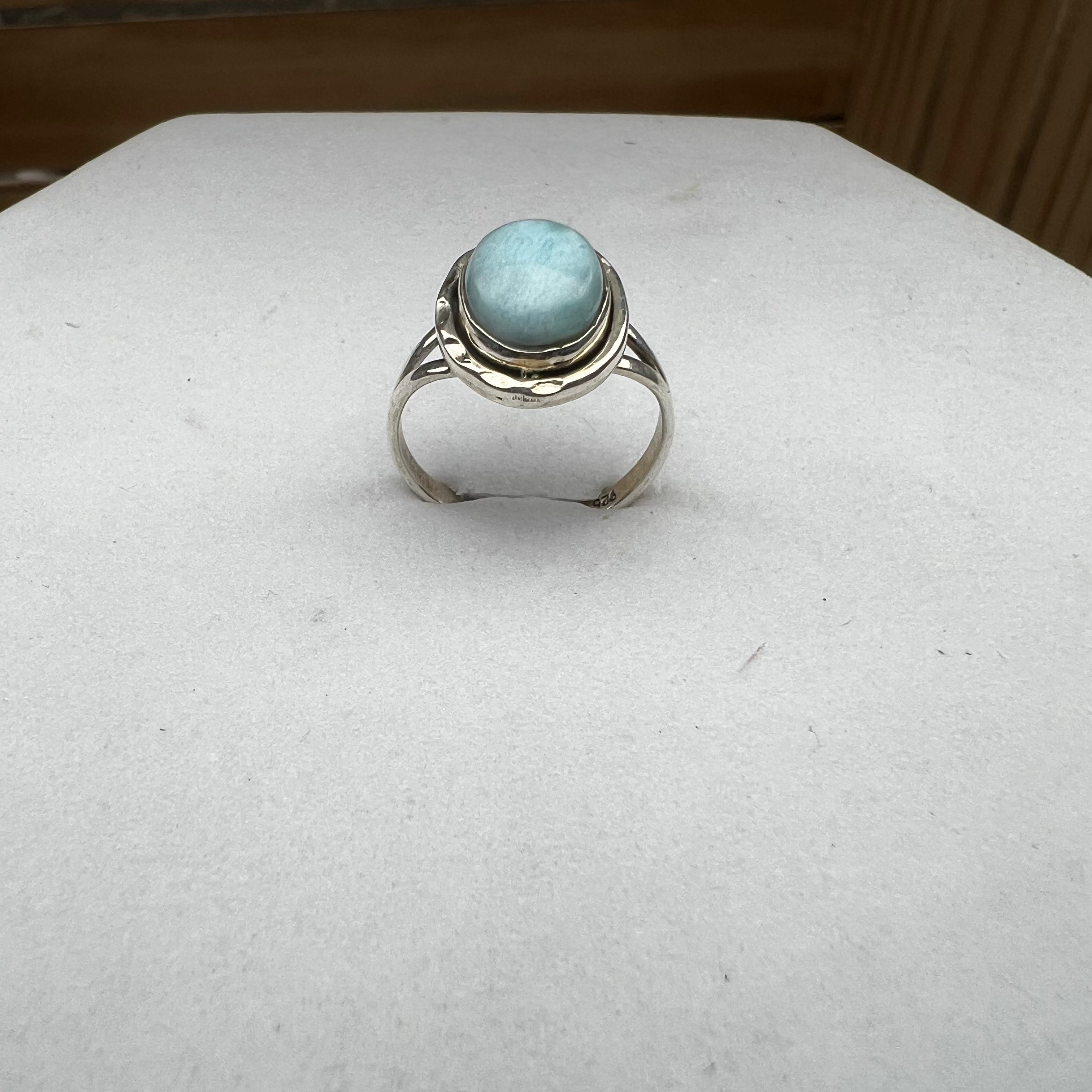 HANDCRAFTED LARIMAR RING IN
SILVER 925 (SIZE 6)