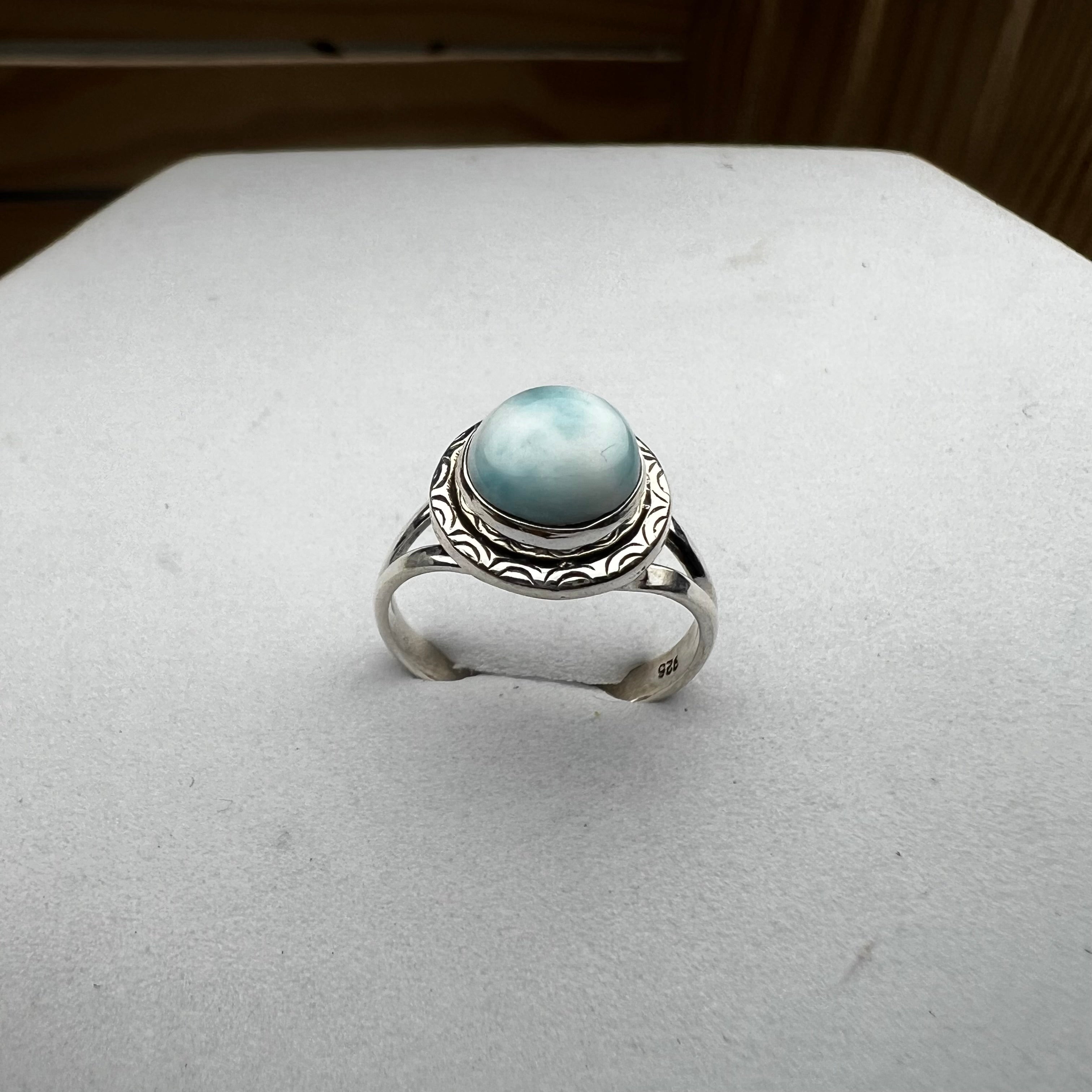 HANDCRAFTED LARIMAR RING IN
SILVER 925 (SIZE 6)