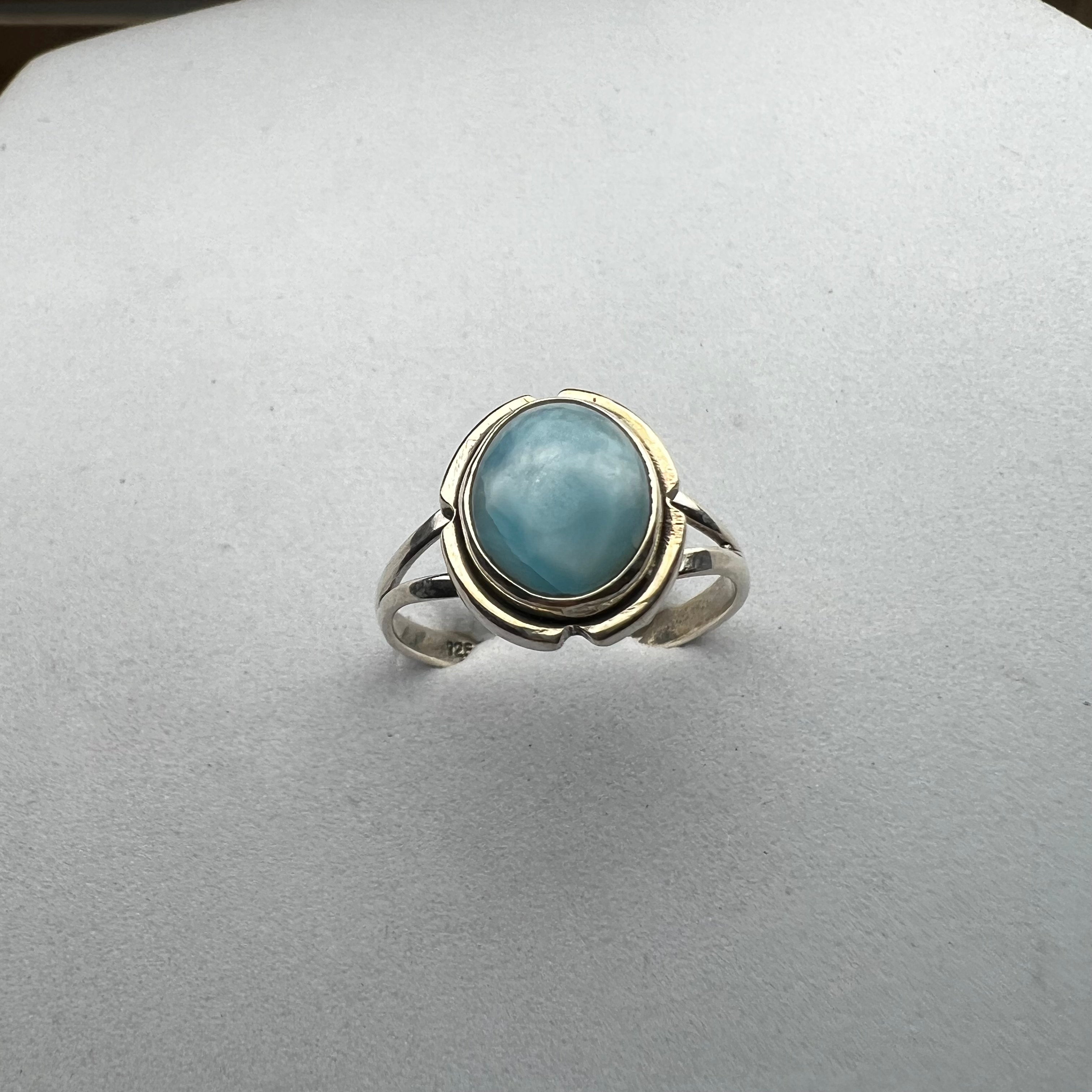 HANDCRAFTED LARIMAR RING IN
SILVER 925 (SIZE 7)