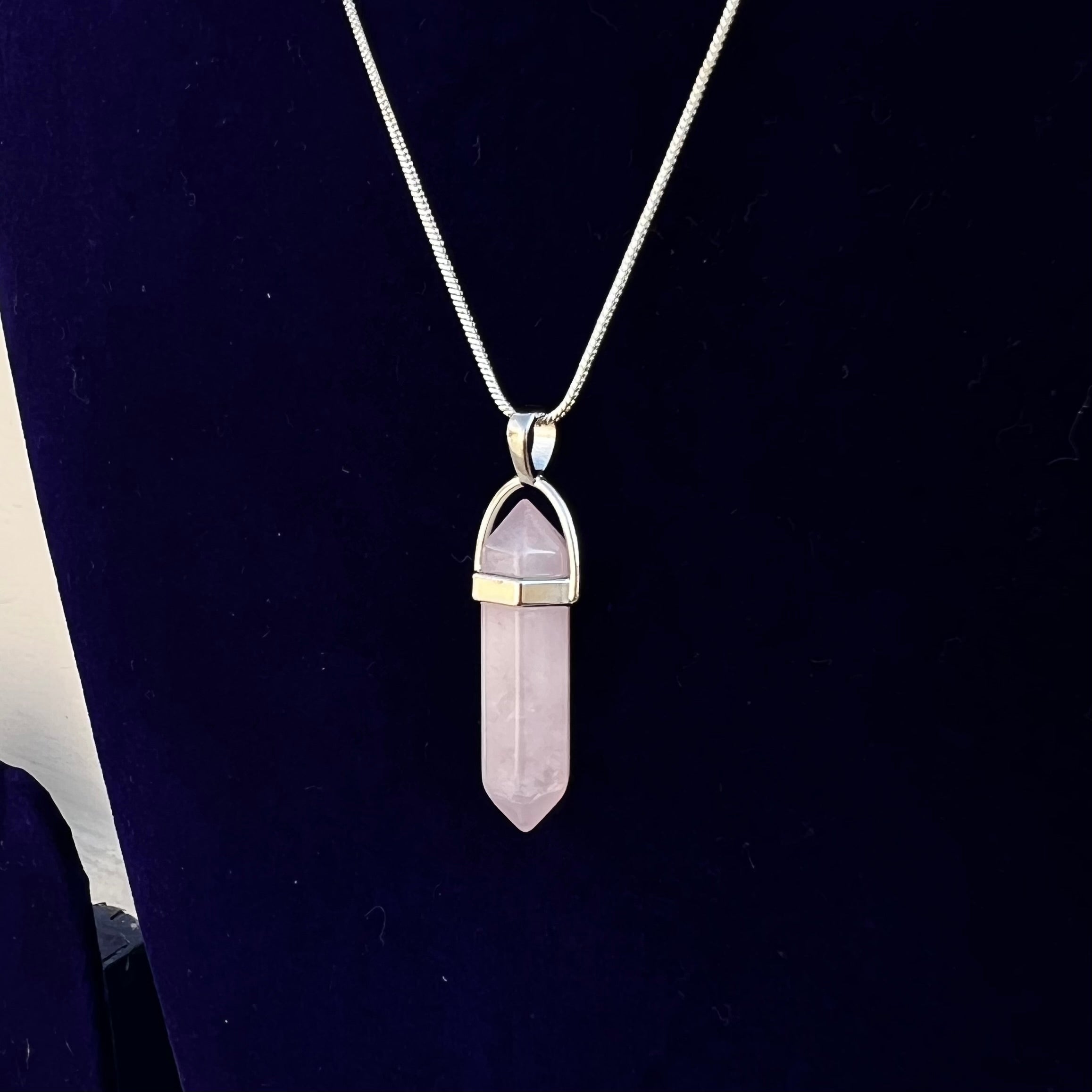 ROSE QUARTZ: GERMAN SILVER PENDANT