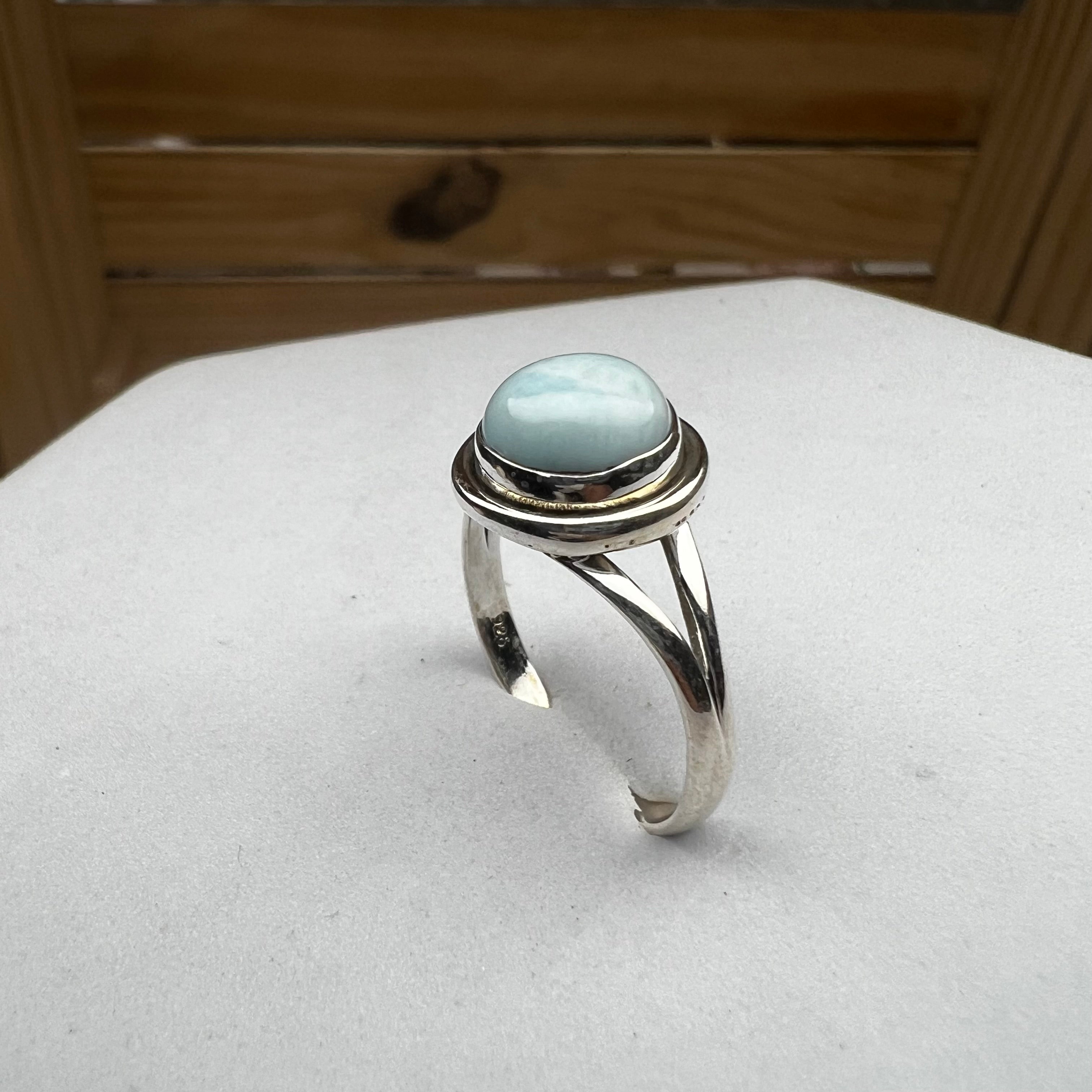 HANDCRAFTED LARIMAR RING IN
SILVER 925 (SIZE 9)