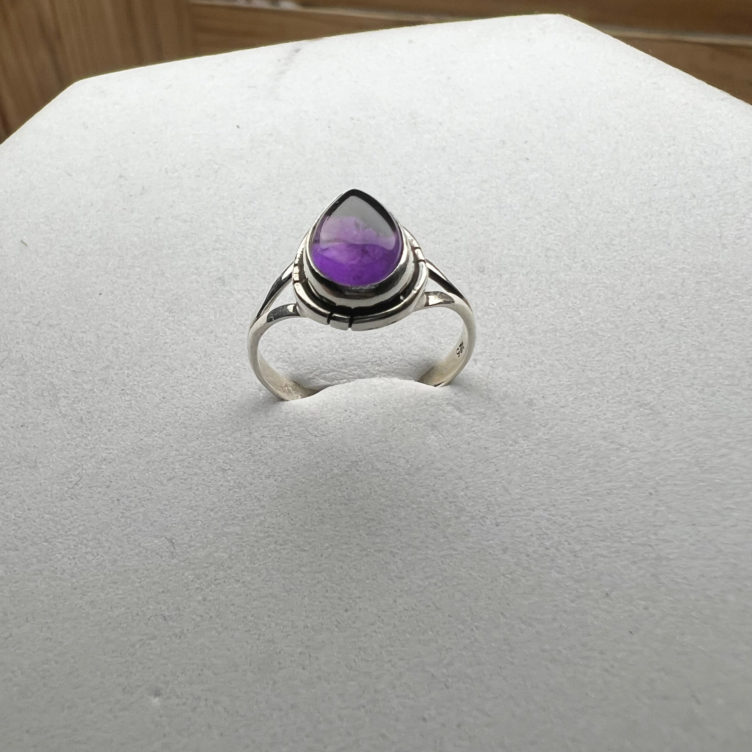 HANDCRAFTED AMETHYST RING-SILVER 925