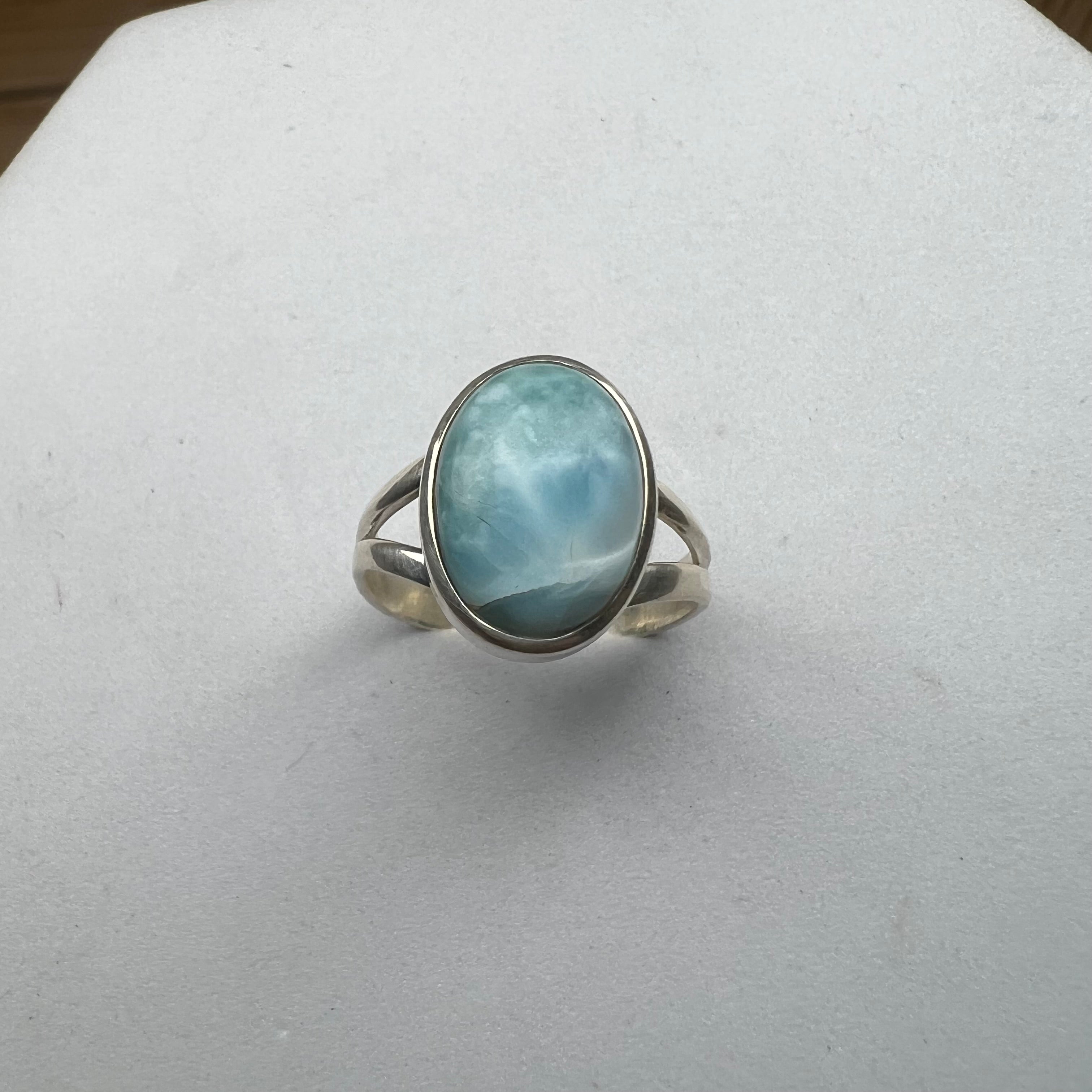 HANDCRAFTED LARIMAR RING IN
SILVER 925 (SIZE 9)